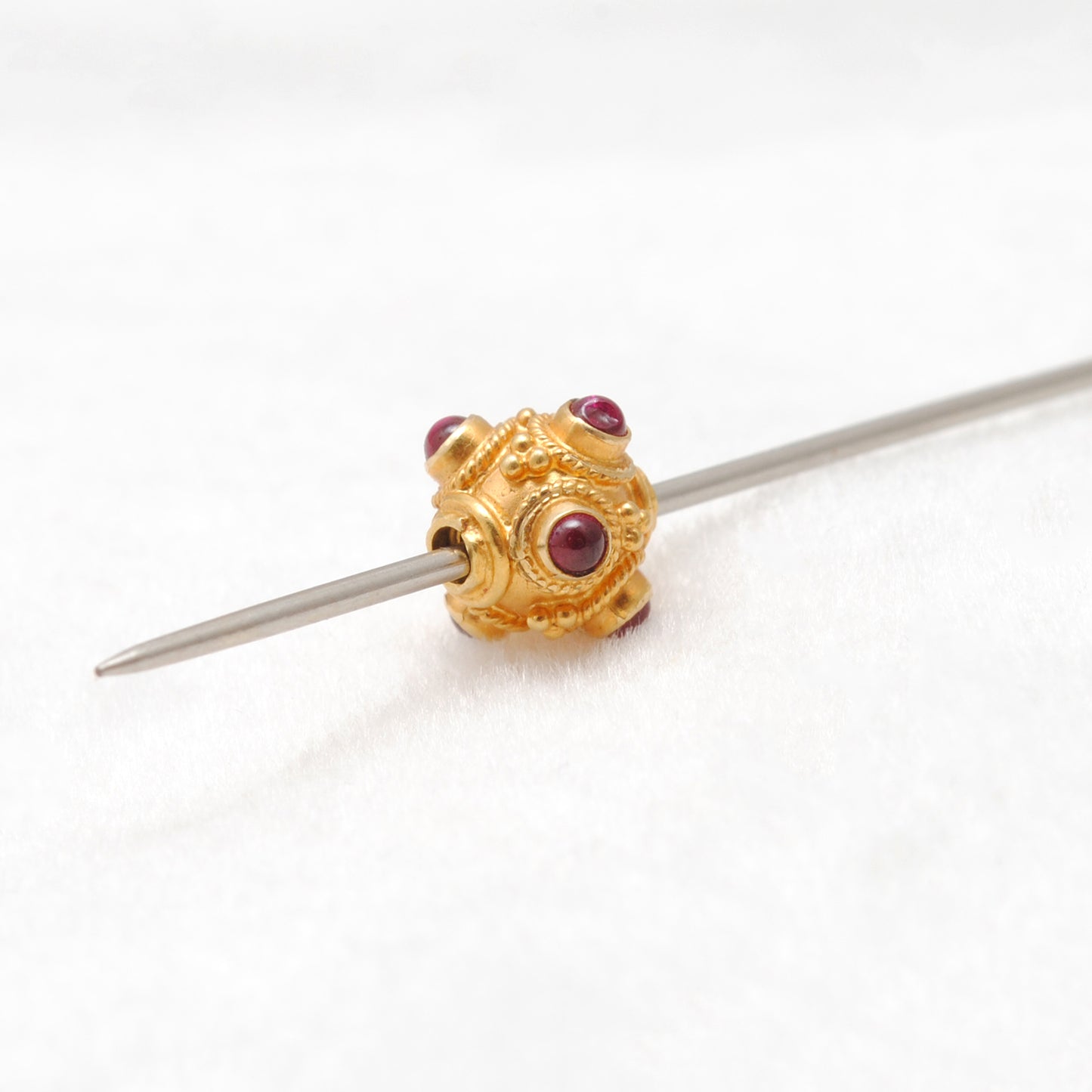 18k Solid Gold Rondelle Ball Beads With Ruby Stone 7mm