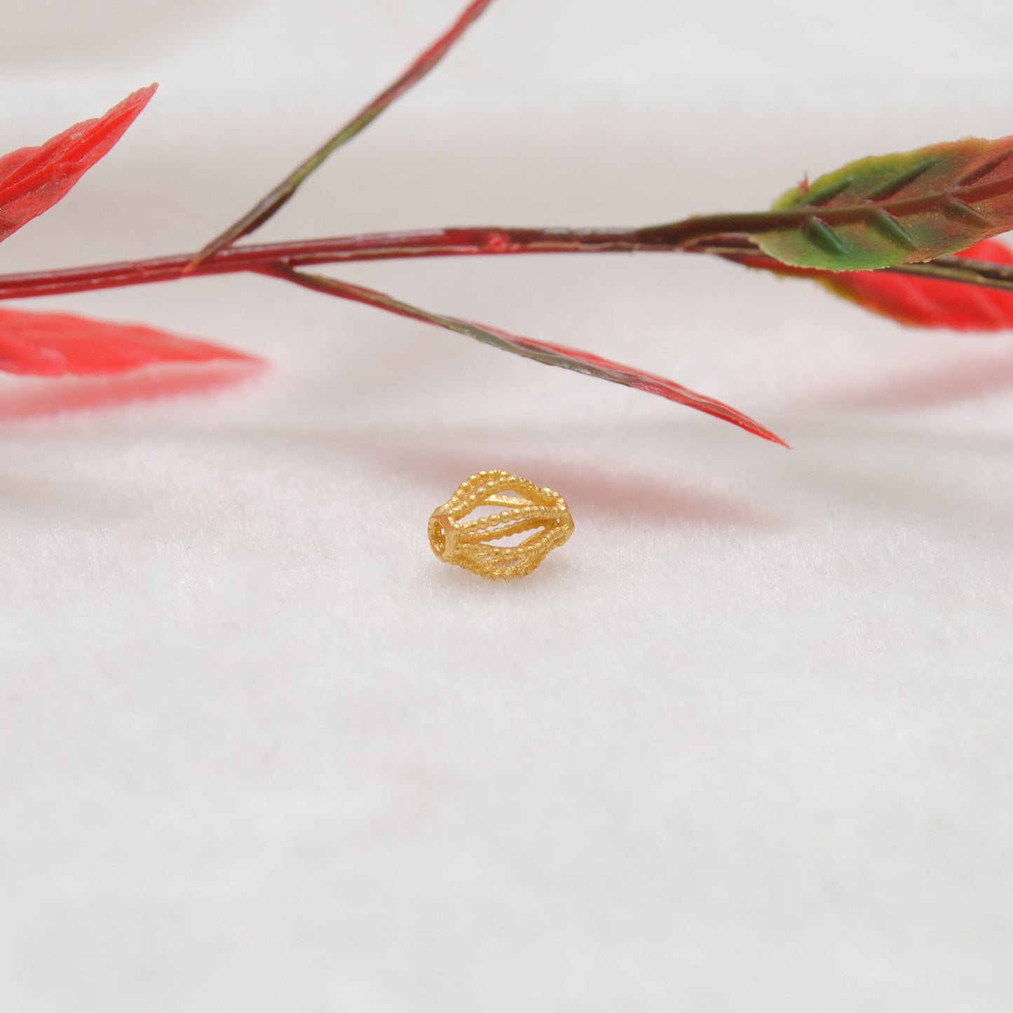 18k Yellow Gold 5x6mm Oval Lantern Spacer Beads