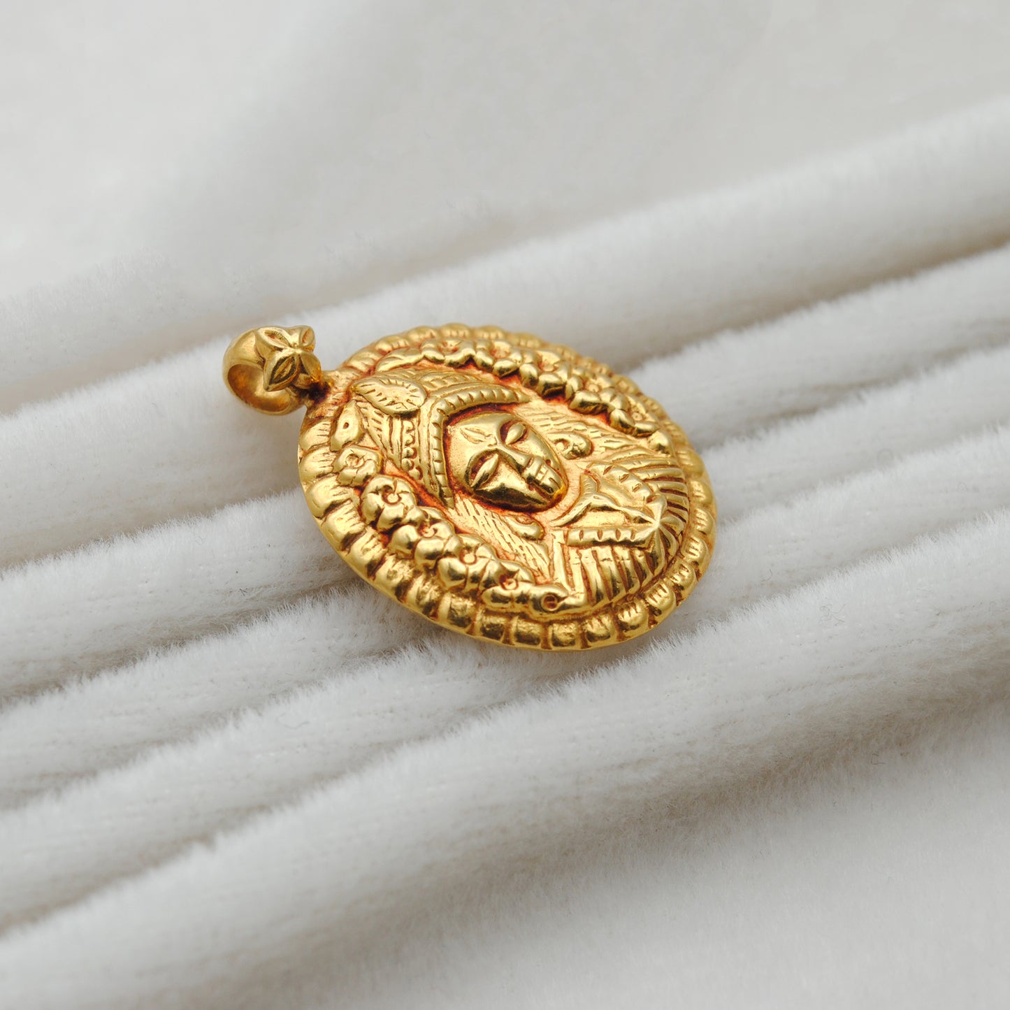 18k Solid Yellow Gold Indian Goddess Charm Pendant