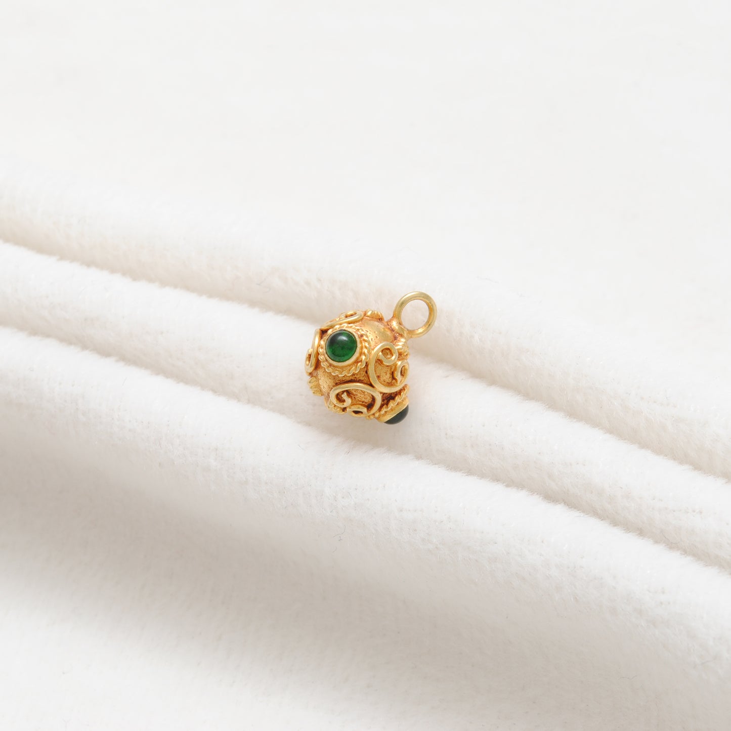 18k Solid Yellow Gold Stone Studded Charm Pendant 8mm