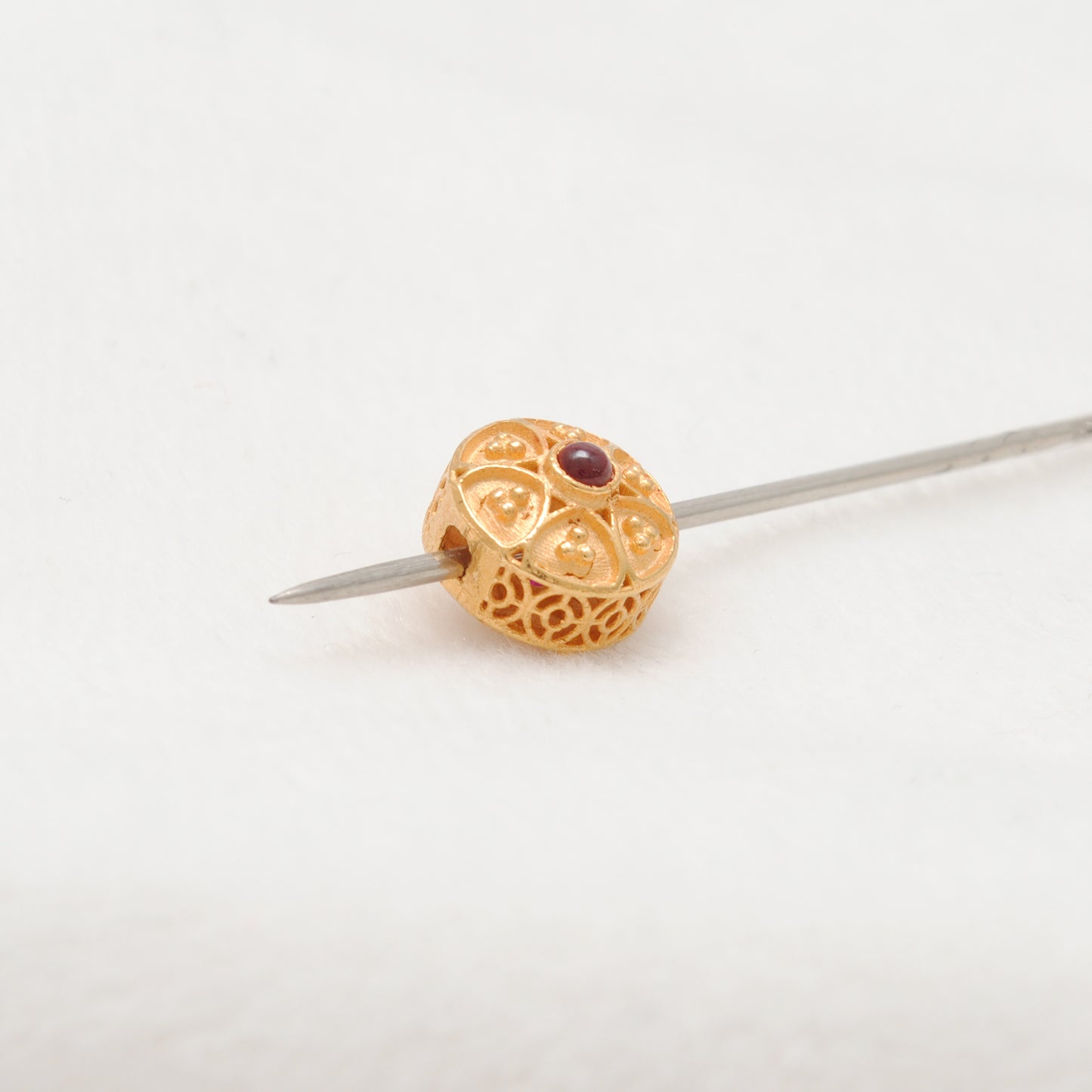 18k Solid Gold Fancy Rondelle DIY Beads With Red Stones  9X8MM