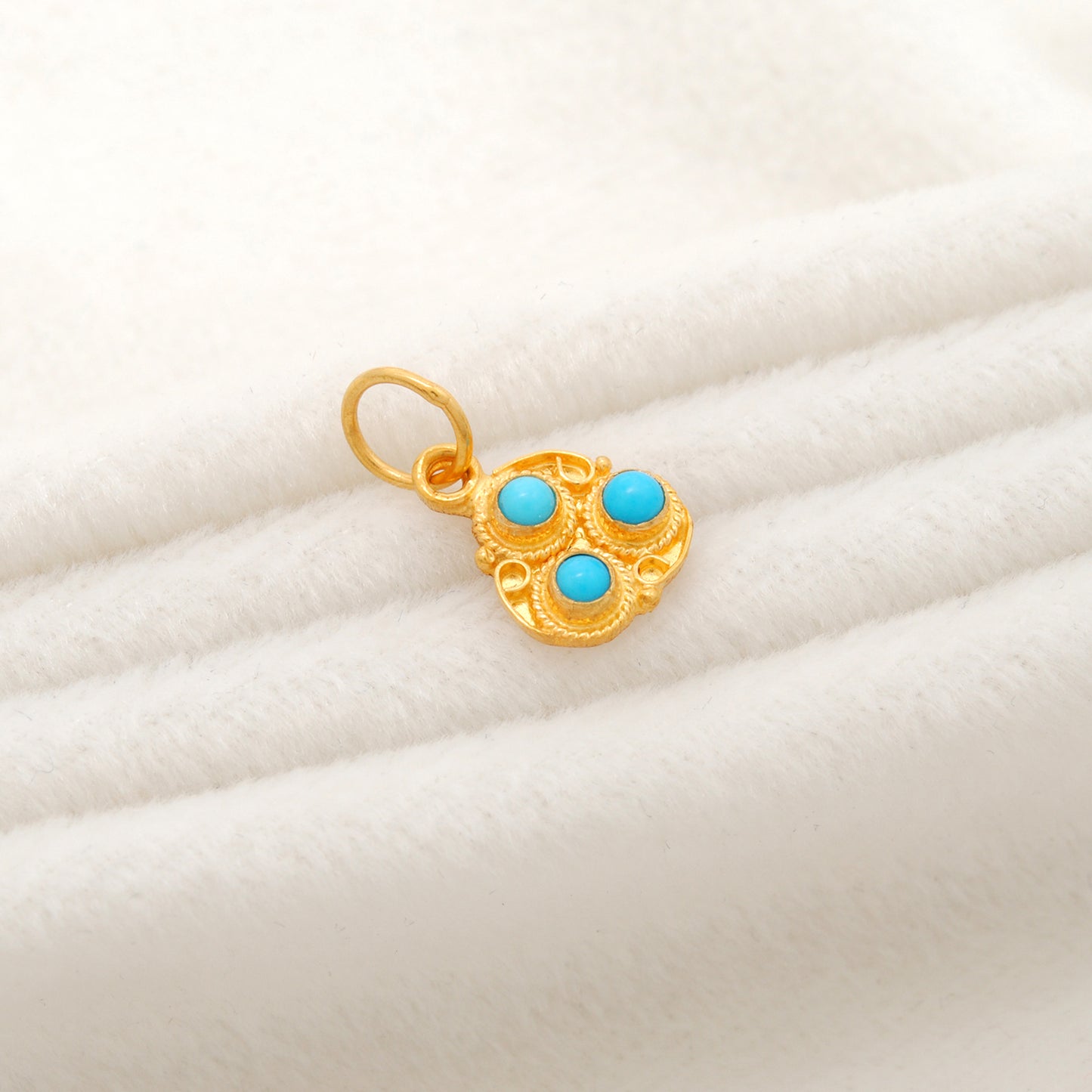 18k Solid Yellow Gold Charm Pendant with Stone 10mm