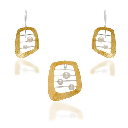 Gold Plated Sterling Silver Pearl Jewelry Set – Pendant & Earrings