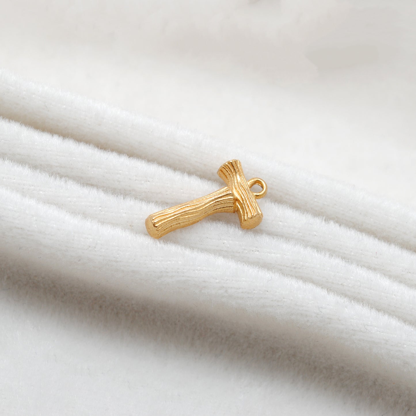 18k Solid Yellow Gold T Initial Letter Charm Pendant