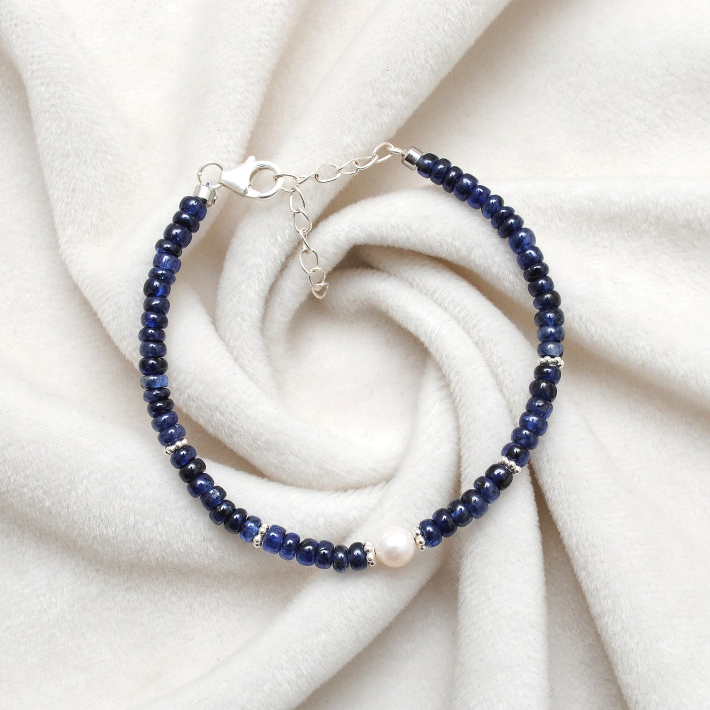 Dainty Blue Sapphire Pearl Bracelet - Close-Up Bead Detail