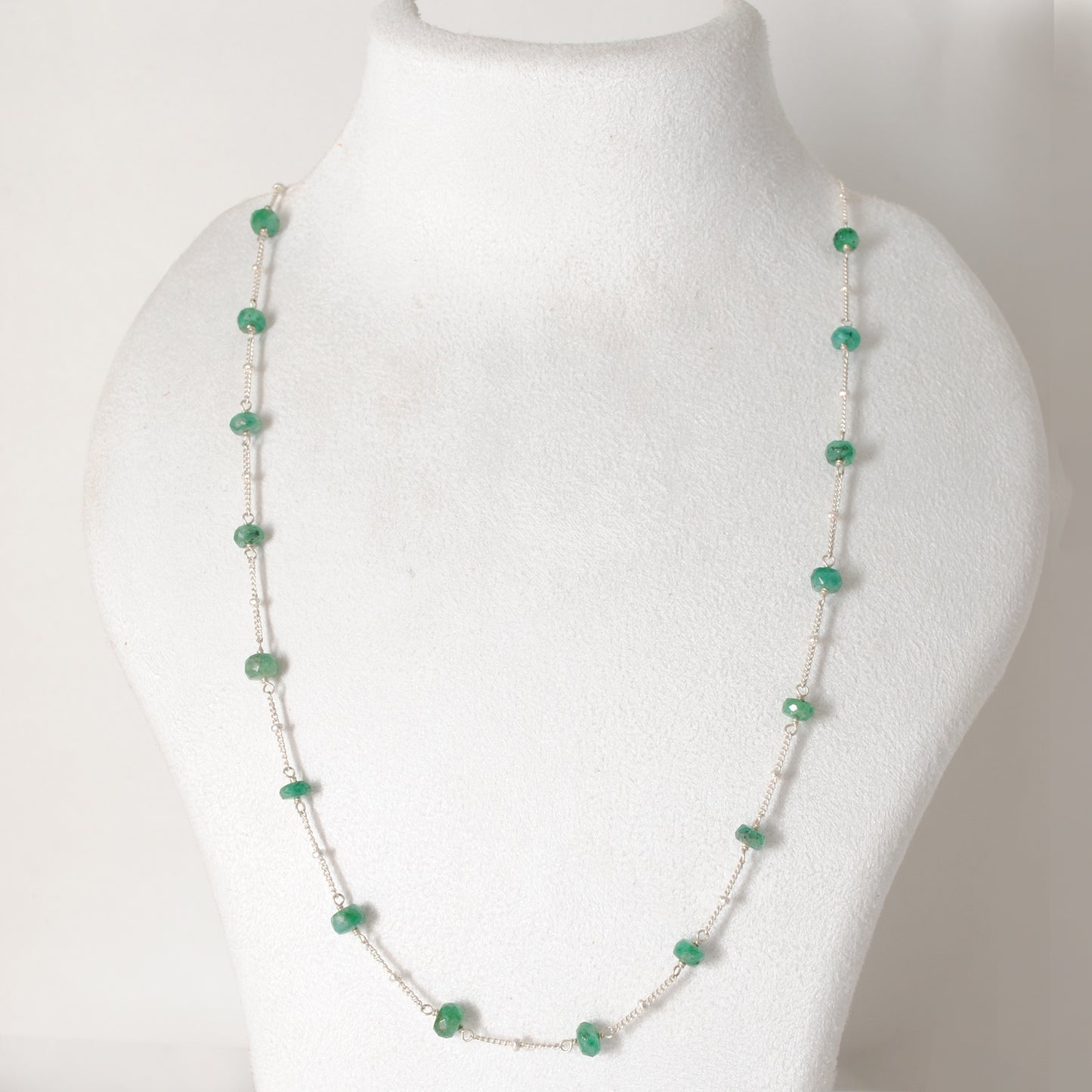 Emerald Beaded Silver Choker Chain Necklace - Full Length View