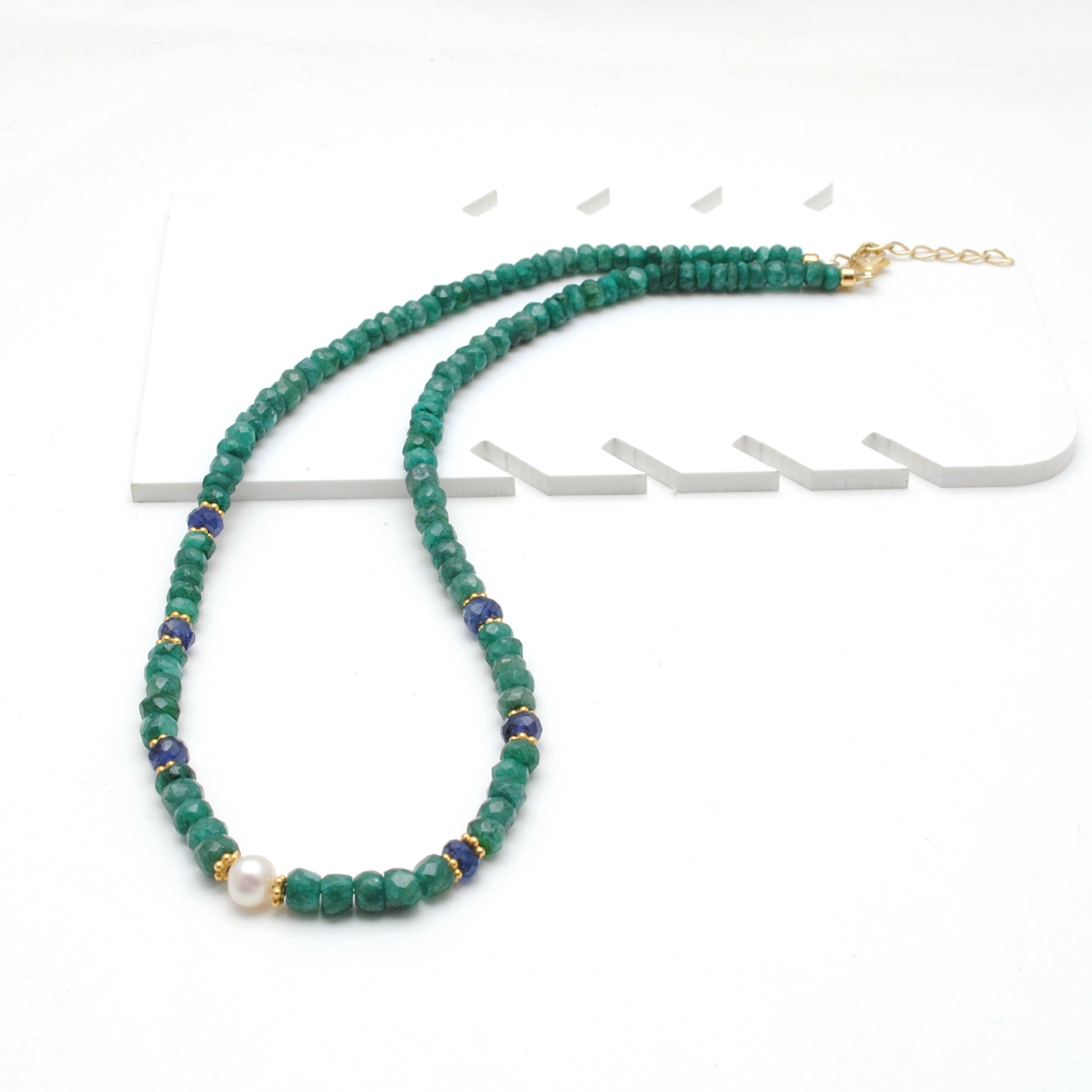 Emerald Pearl Beaded Necklace May Birthstone Gift - Clasp Detail