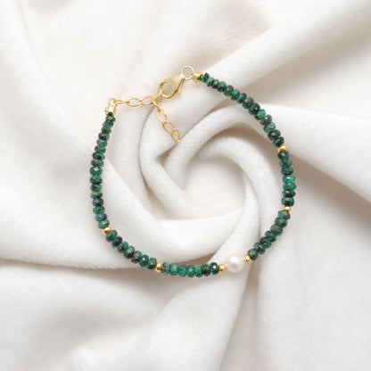 Emerald Pearl Bracelet Gift for Her - Angle View