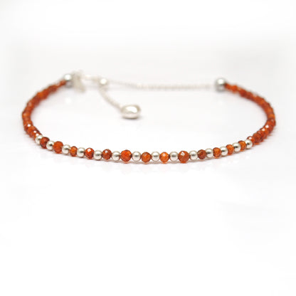Handmade Hessonite Garnet Beaded Bracelet - Close-Up Cinnamon Bead Detail