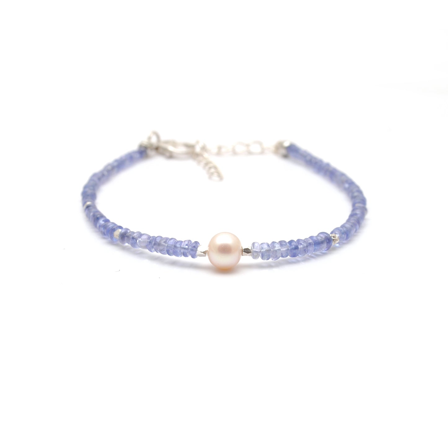 Handmade Tanzanite Pearl Beaded Bracelet - Close-Up Bead Detail