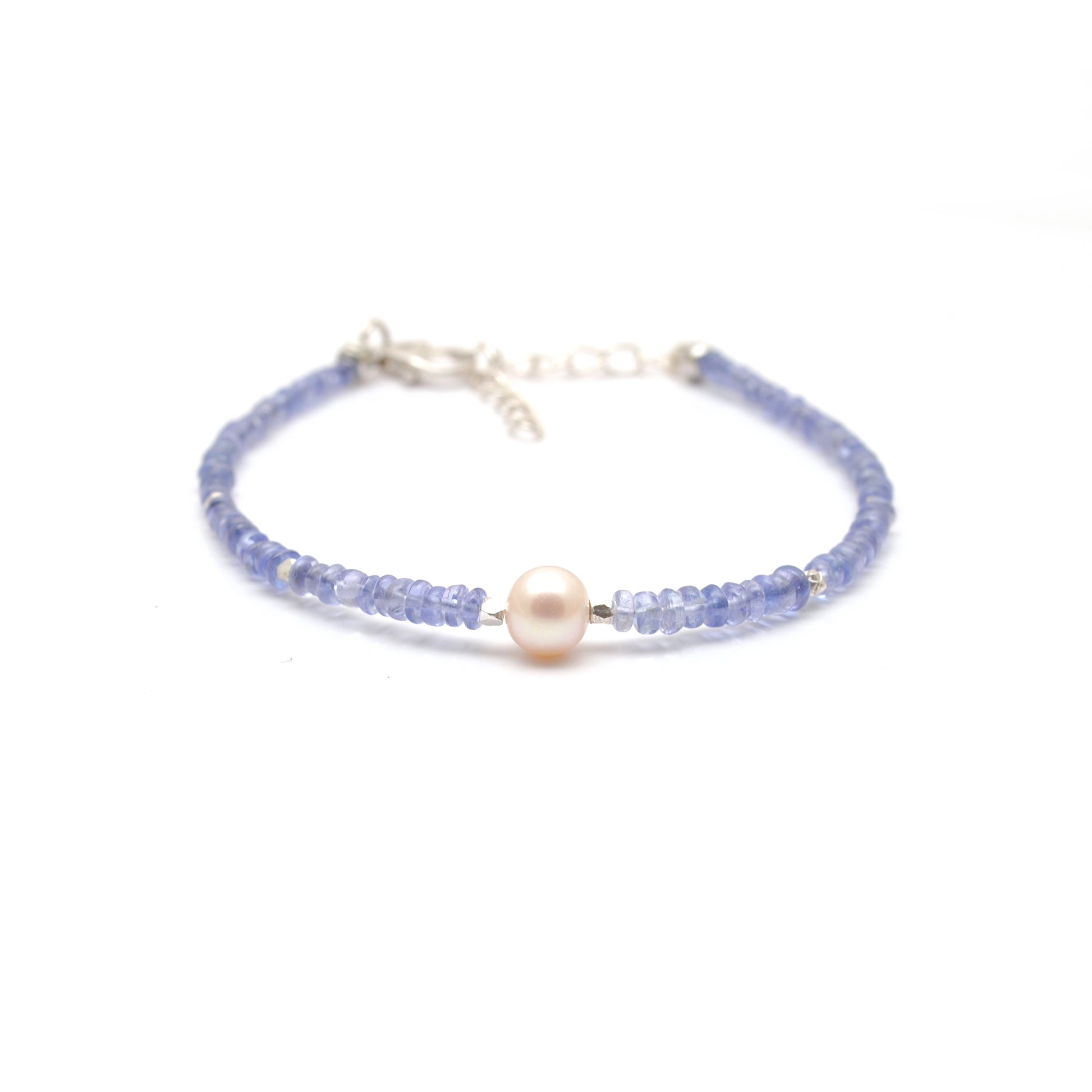 Handmade Tanzanite Pearl Beaded Bracelet - Close-Up Bead Detail