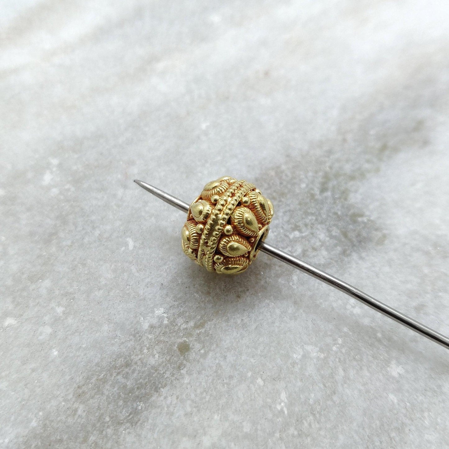18k Solid Yellow Gold 7mm Round Gold Beads - Kanika Creations