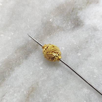 18k Yellow Gold Knotted Oval Spacer Beads 12x8.5mm - Kanika Creations