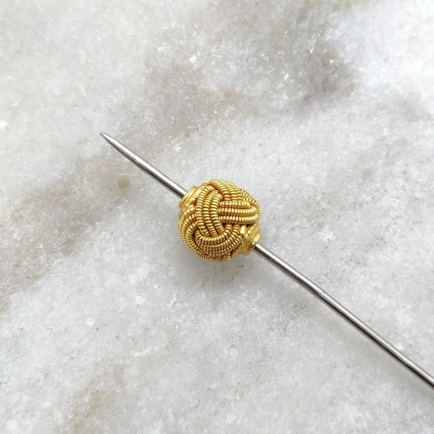 18K Solid Yellow Gold Vintage Knot Spacer Beads 9.5x9mm - Kanika Creations
