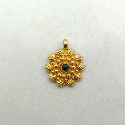 Emerald 18k Yellow Gold Vintage Pendant - Kanika Creations