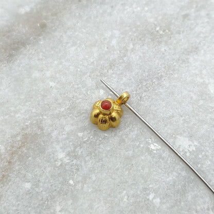18k Yellow Gold Fancy Coral Charm Pendant 8mm - Kanika Creations