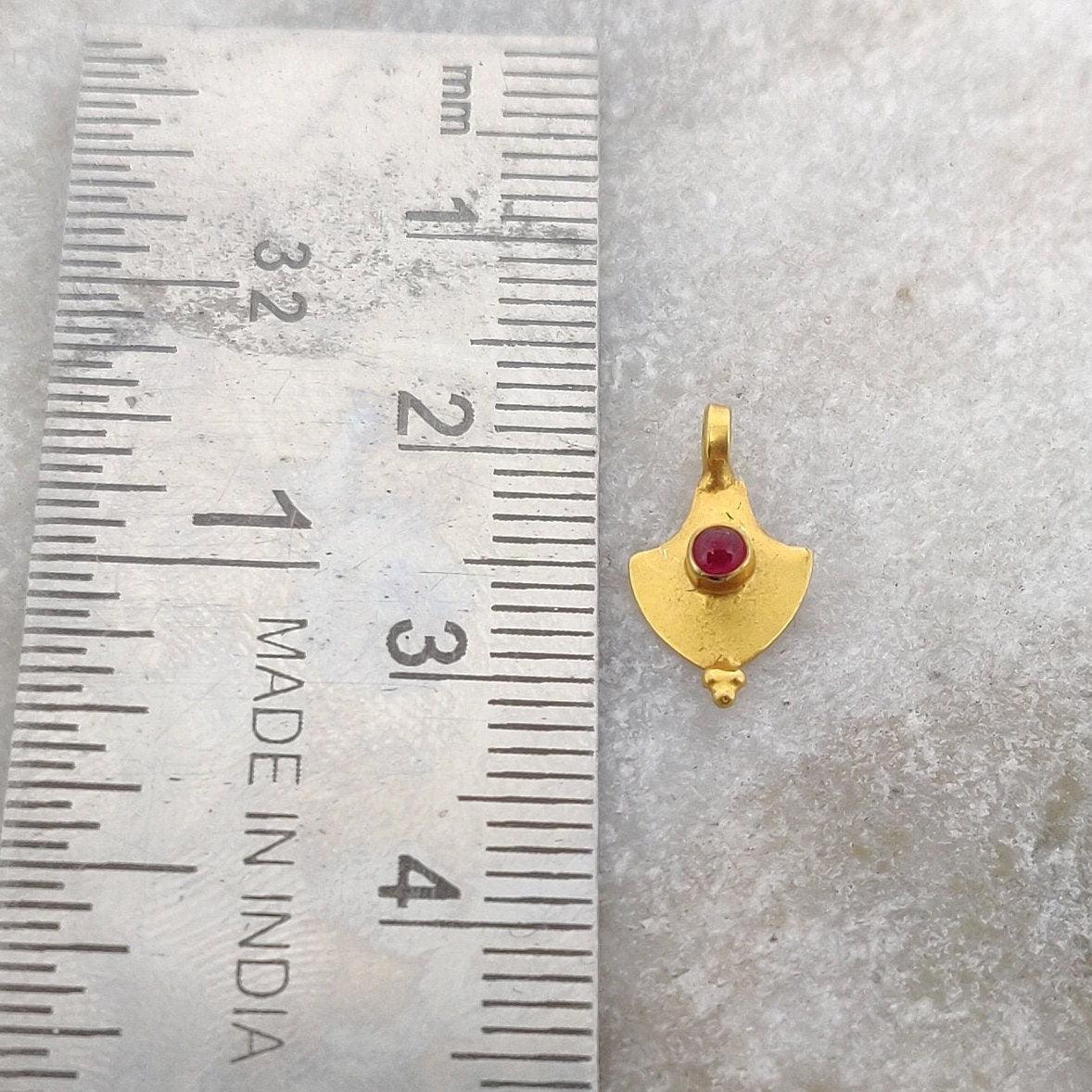 18k Solid Yellow Gold Fancy Stone Studded Charm 7x12mm - Kanika Creations