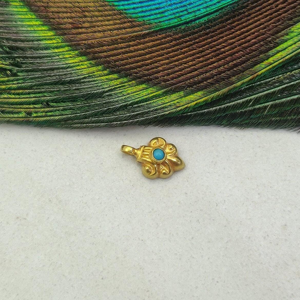 18K Solid Yellow Gold Stone Studded Women Charm Pendant - Kanika Creations