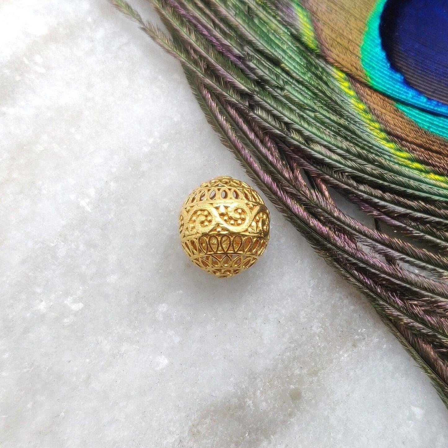 18k Yellow Gold Round Ball Spacer Beads Findings 12mm - Kanika Creations