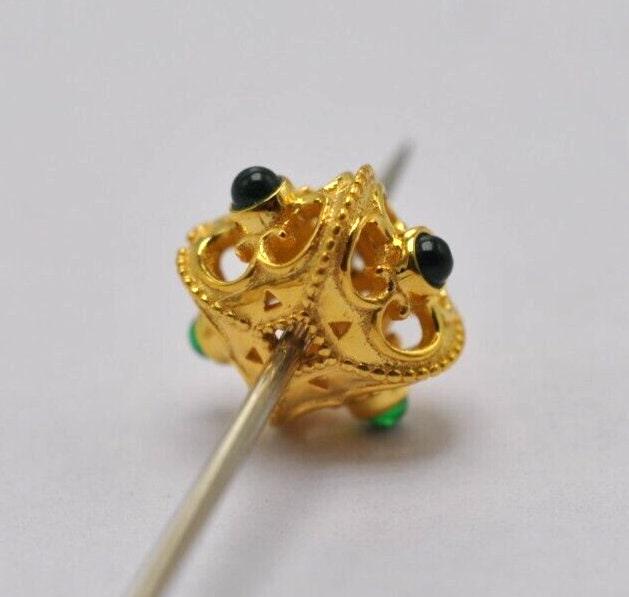 18k Solid Yellow Gold Emerald Cushion Spacer Beads 11x6.5mm - Kanika Creations
