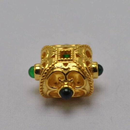 18k Solid Yellow Gold Emerald Cushion Spacer Beads 11x6.5mm - Kanika Creations