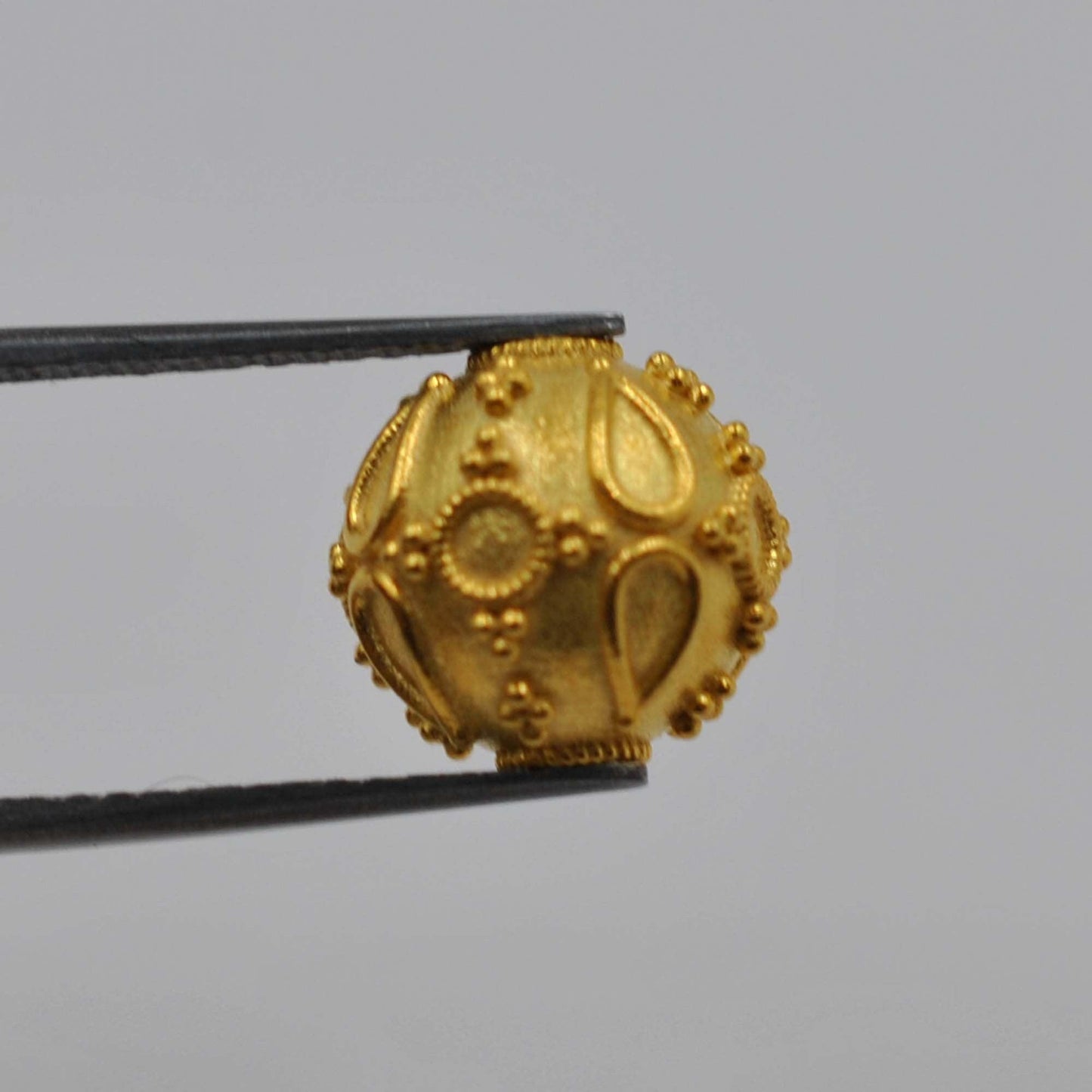 18k Solid Yellow Gold Round Ball Spacer Beads - 10MM - Kanika Creations