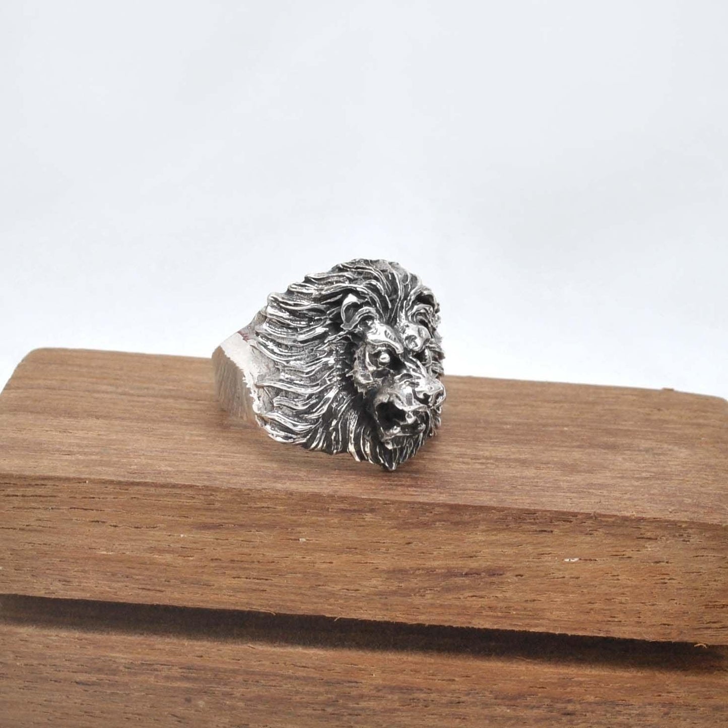 Roaring Lion Silver Ring Size 10 - Kanika Creations