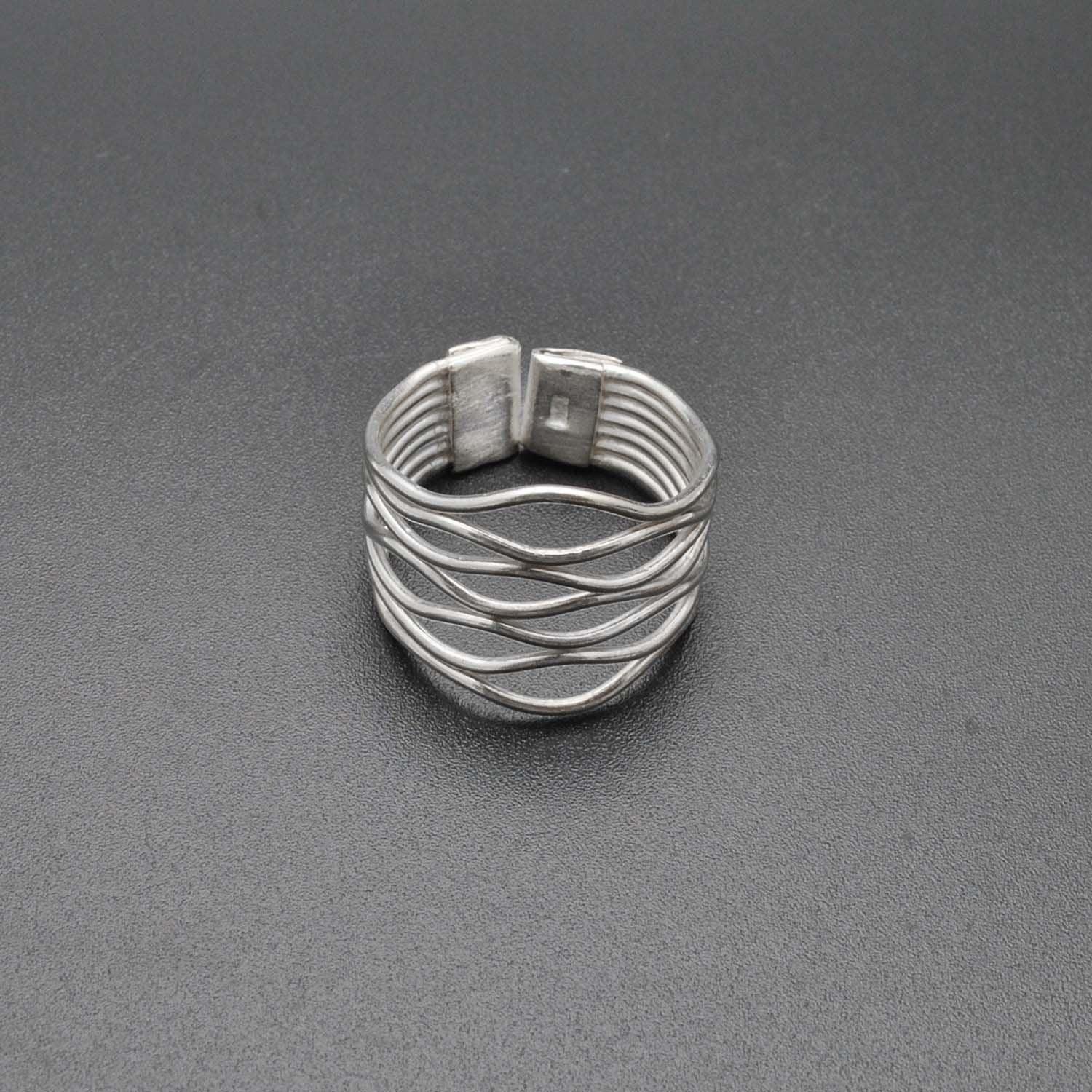 925 Sterling Silver Women Band Ring Size 9 - Kanika Creations