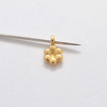 18K Yellow Gold Handmade Flower Charm Pendant