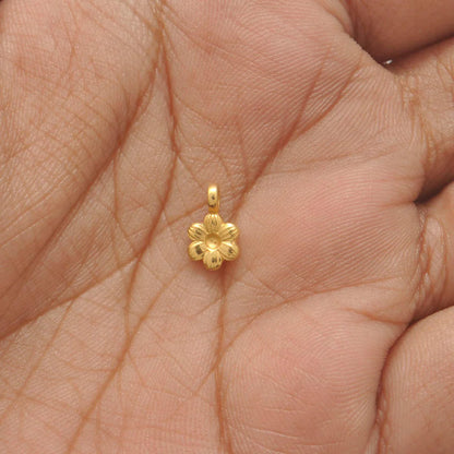 18K Yellow Gold Handmade Flower Charm Pendant
