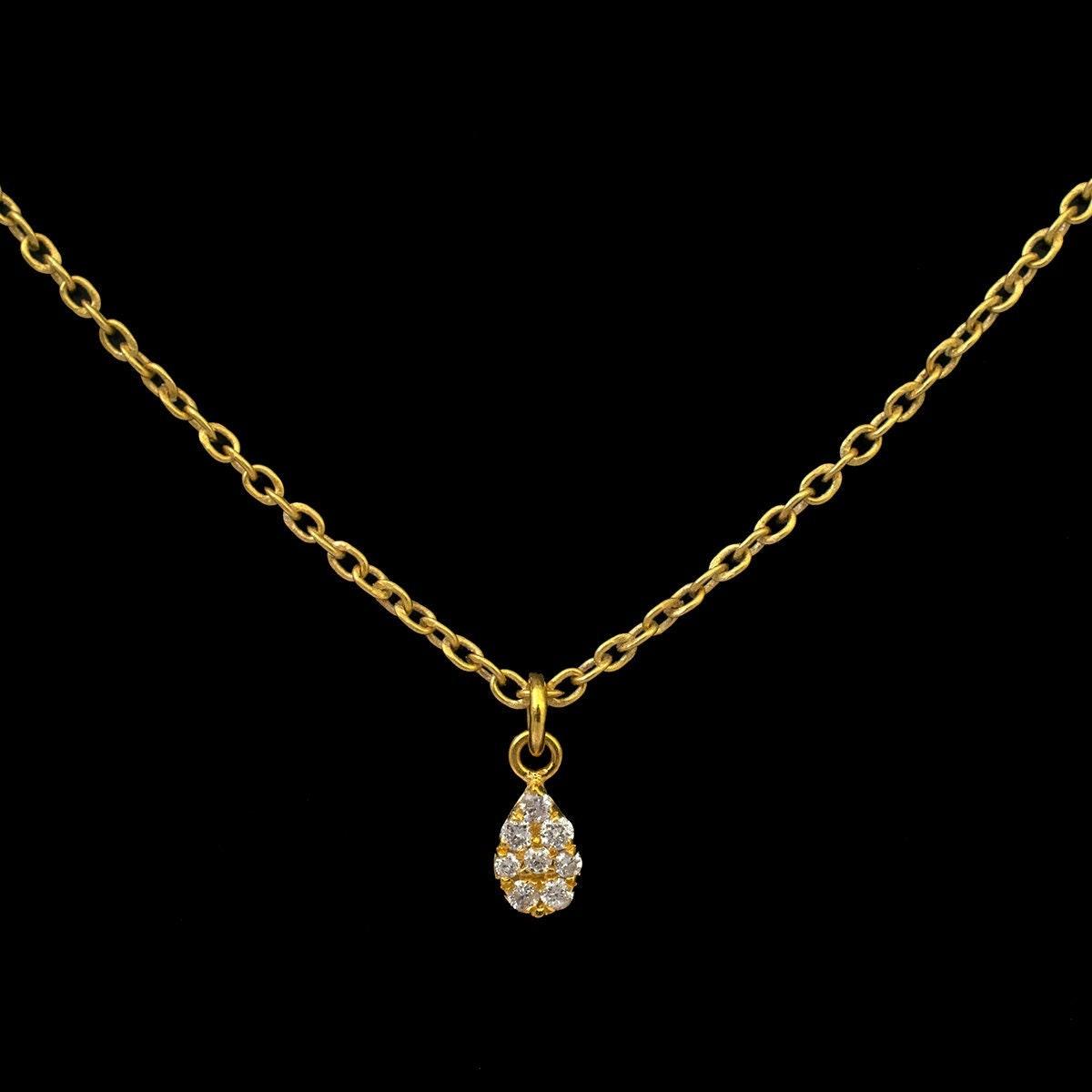 Natural Diamond Pavé 5x3mm Gold Charm – Close-Up Detail