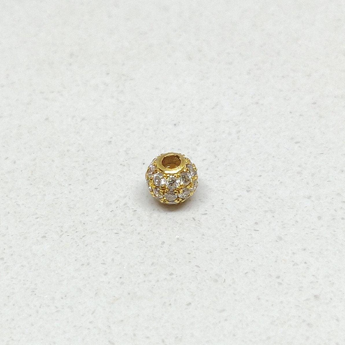 Natural Diamond Pavé Ball Spacer Bead 4mm 14K Gold – Close-Up Detail