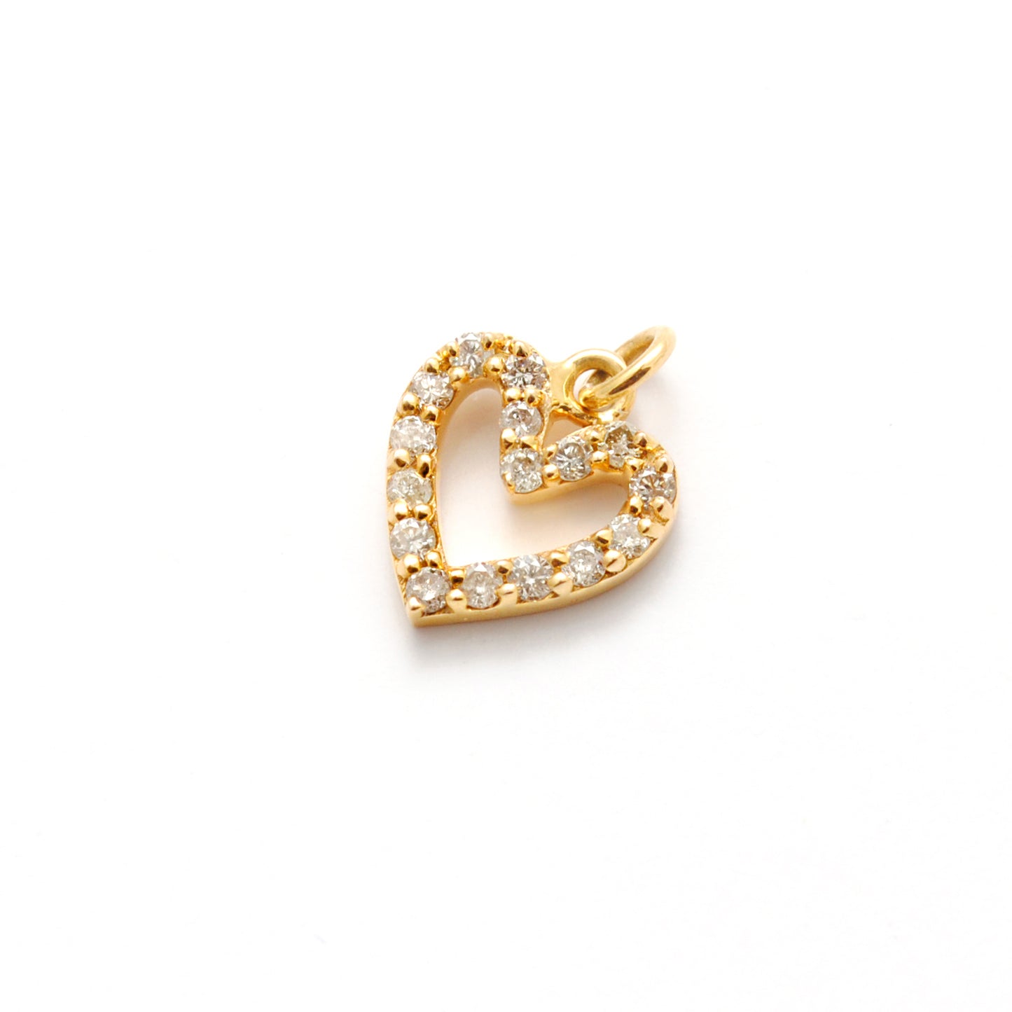 Natural Diamond Pavé Heart Pendant 8mm 14K Gold – Close-Up Detail