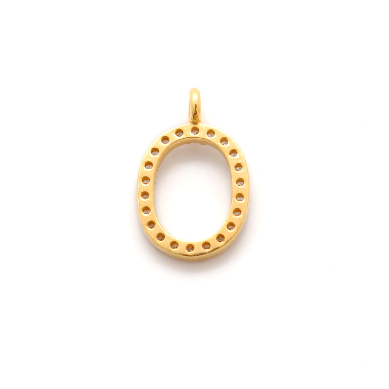 Natural Diamond Pavé O Initial Gold Charm – Close-Up Detail