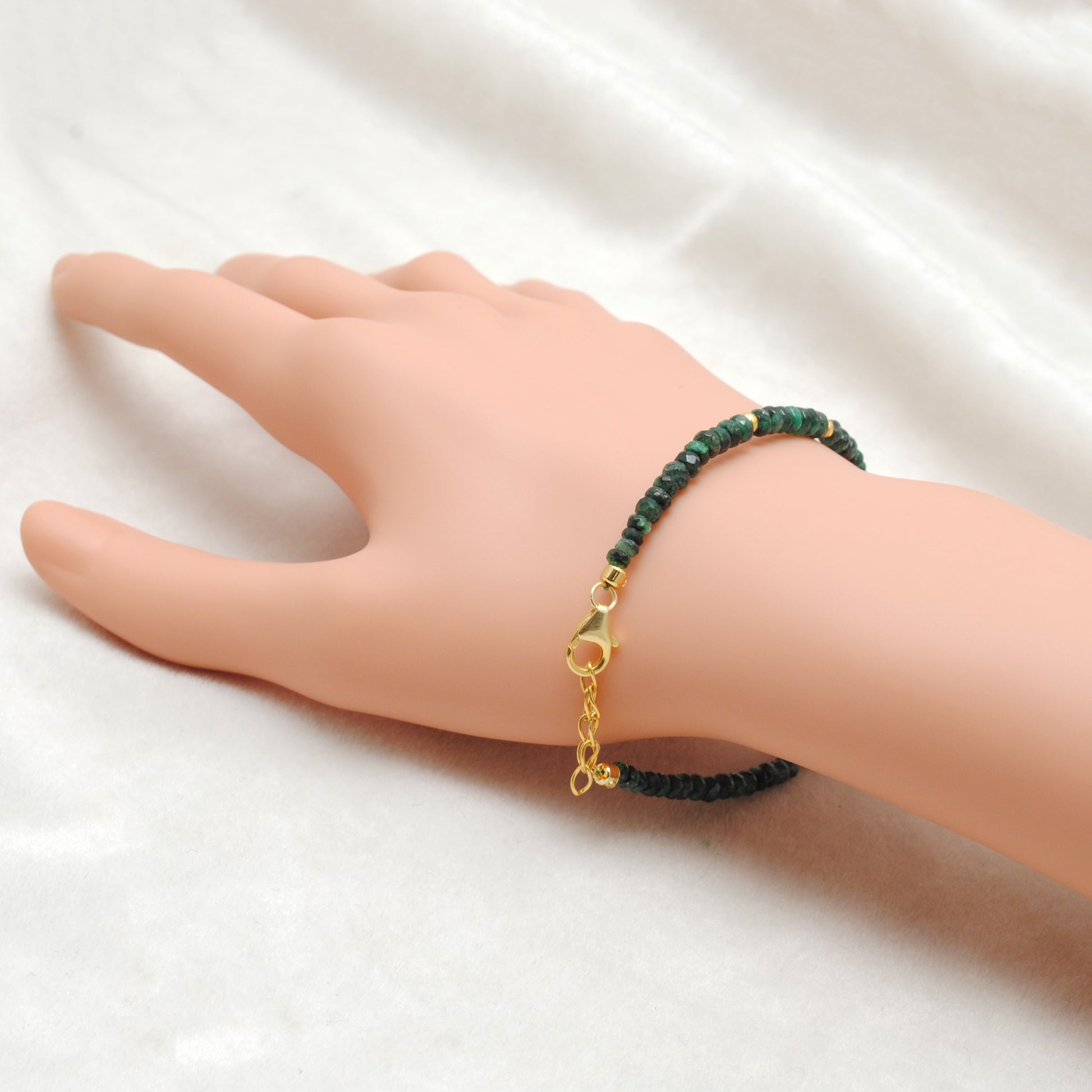 Natural Emerald Pearl Handmade Beaded Bracelet - Front View