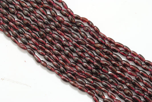 Natural rhodolite garnet drum beads mixed 16 inch strand 55 pcs - front view